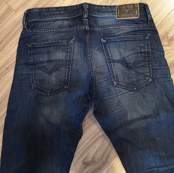 Guess Jeans - Picture 2 of 2